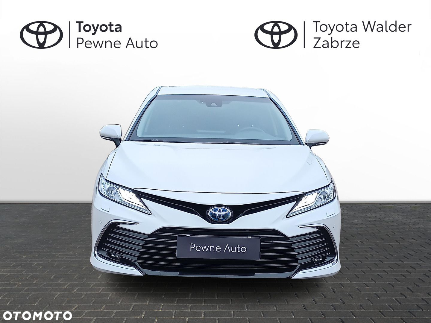 Toyota Camry - 3