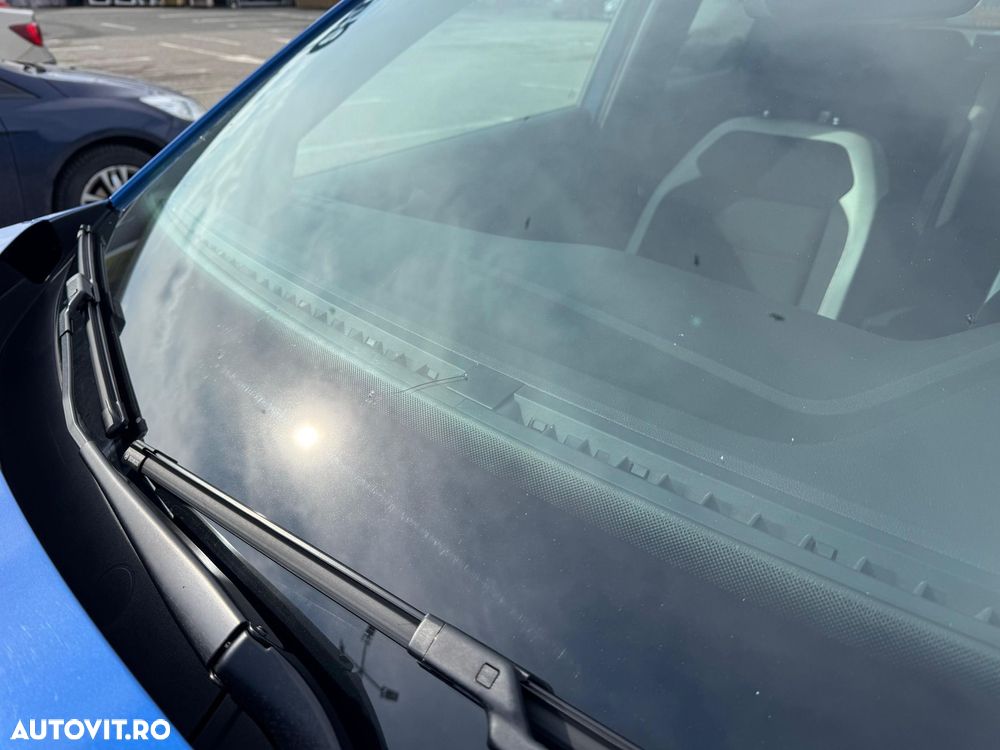 Volkswagen T-Roc - 12