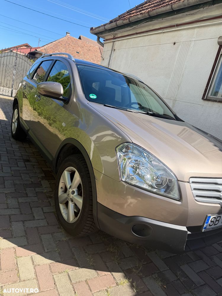 Nissan Qashqai+2 - 3