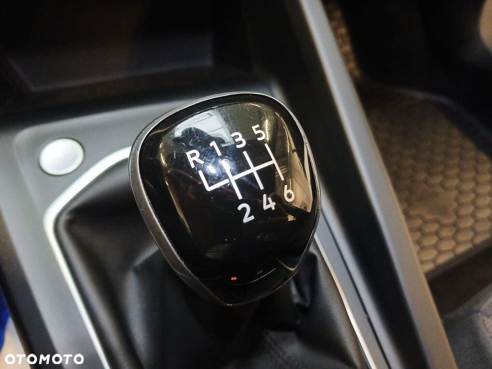 Volkswagen Golf 2.0 TDI Life - 13
