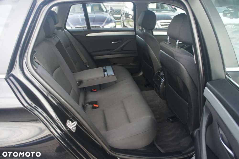 BMW Seria 5 - 21