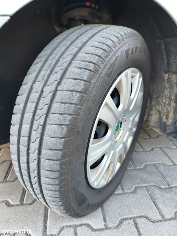 Skoda Octavia 1.6 TDI Ambiente - 9
