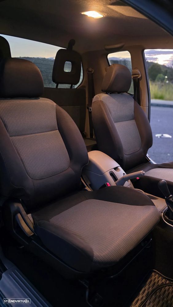 Mitsubishi L200 Pick Up 4x4 Intense Club Cab - 28