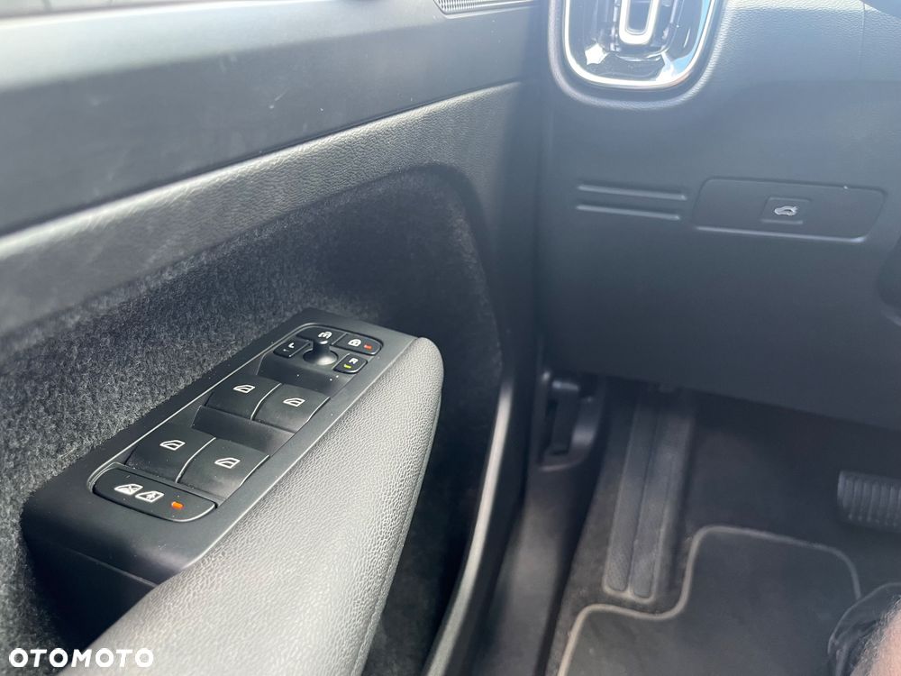 Volvo XC 40 Recharge 69 kWh Single Motor Plus - 18