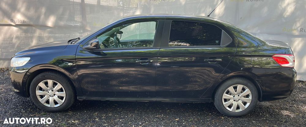 Peugeot 301 - 3