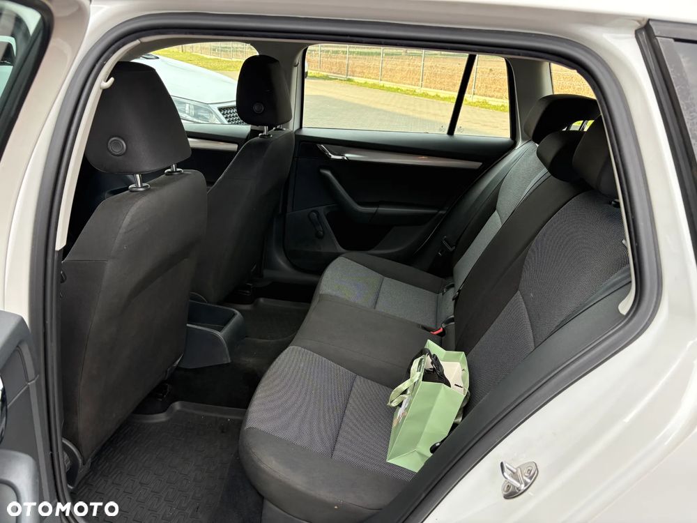 Skoda Octavia 1.2 TSI Active - 11