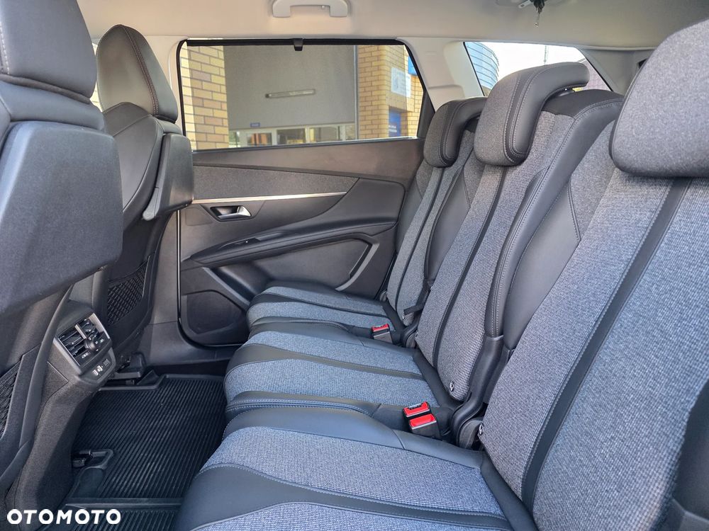 Peugeot 5008 1.5 BlueHDi Allure S&S EAT8 - 29
