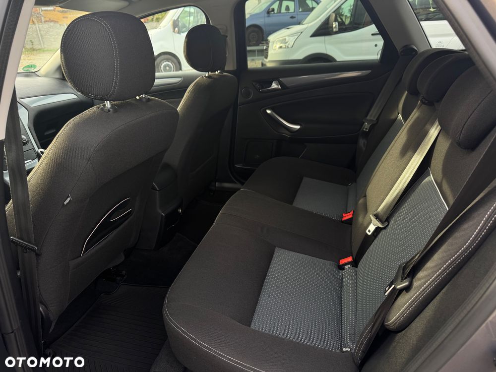 Ford Mondeo 1.6 Titanium - 13