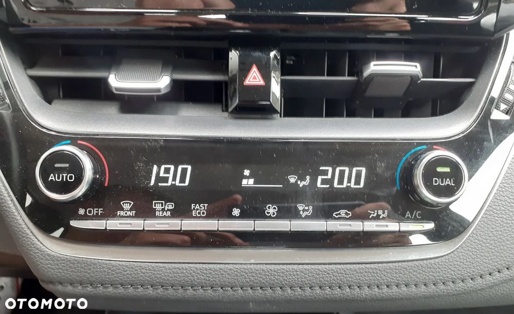 Toyota Corolla - 19