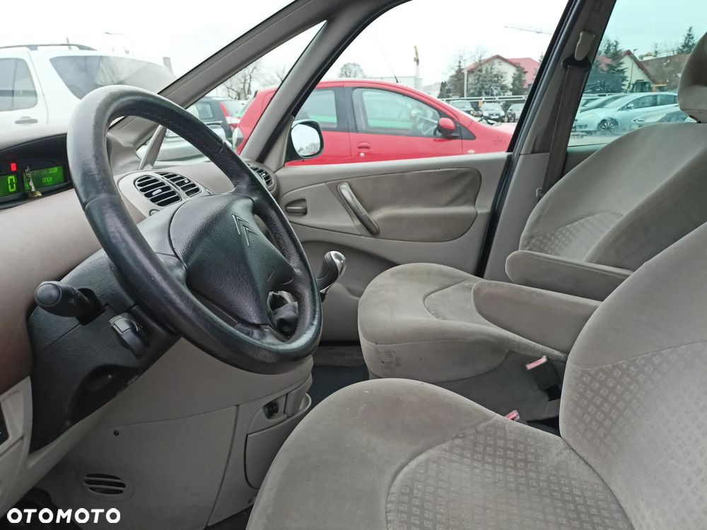 Citroën Xsara Picasso - 8