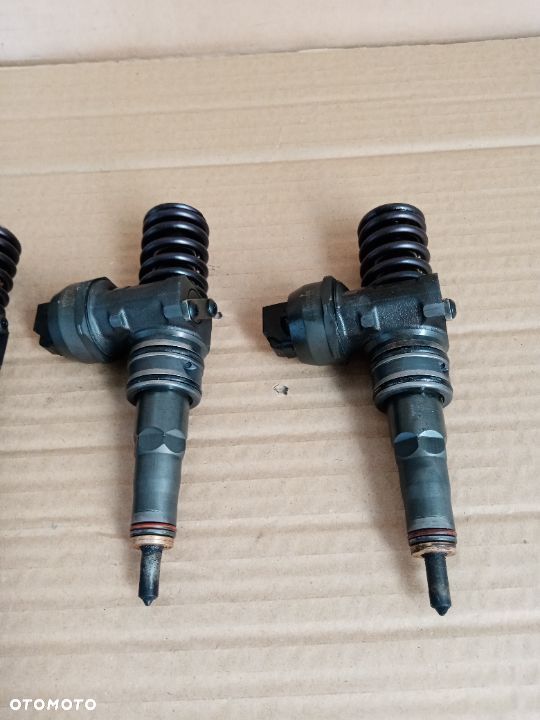 Pompowtryski wtrysk VW passat b5 1.9tdi Audi SKODA 038130079cx - 2