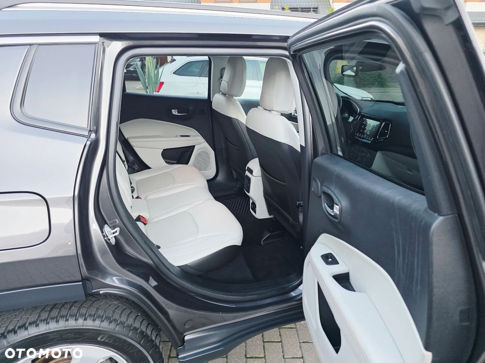 Jeep Compass 1.4 TMair Limited 4WD S&S - 38