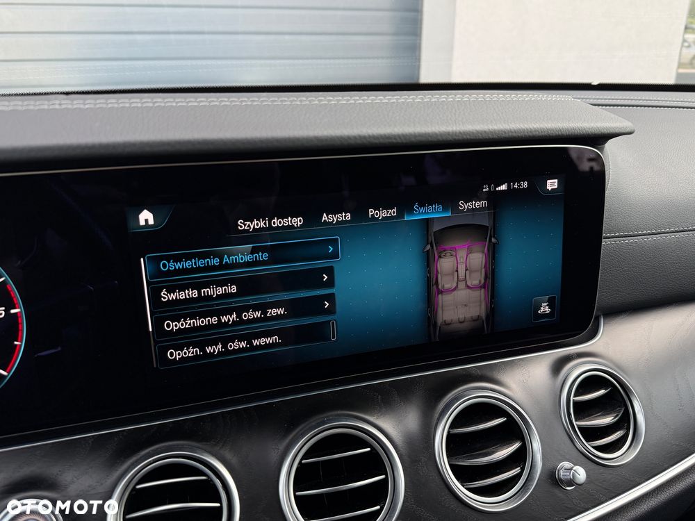 Mercedes-Benz Klasa E 220 d 4-Matic AMG - 31