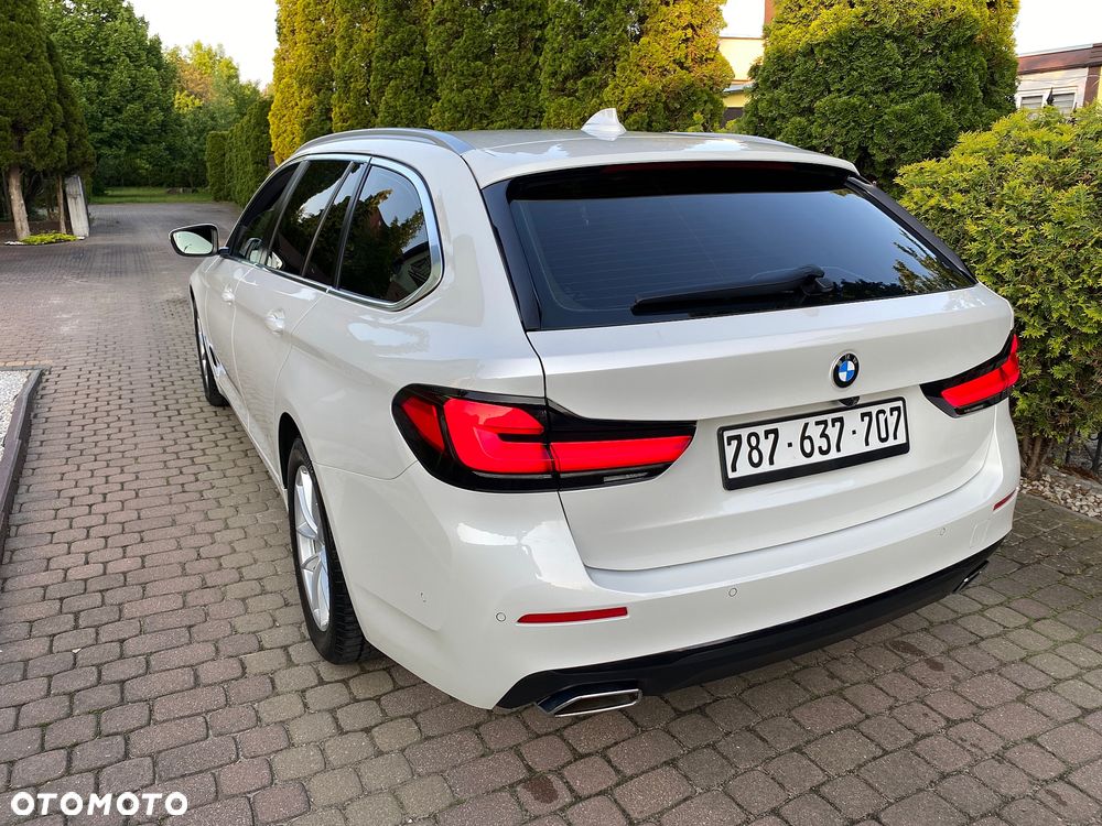 BMW Seria 5 520d Touring - 4