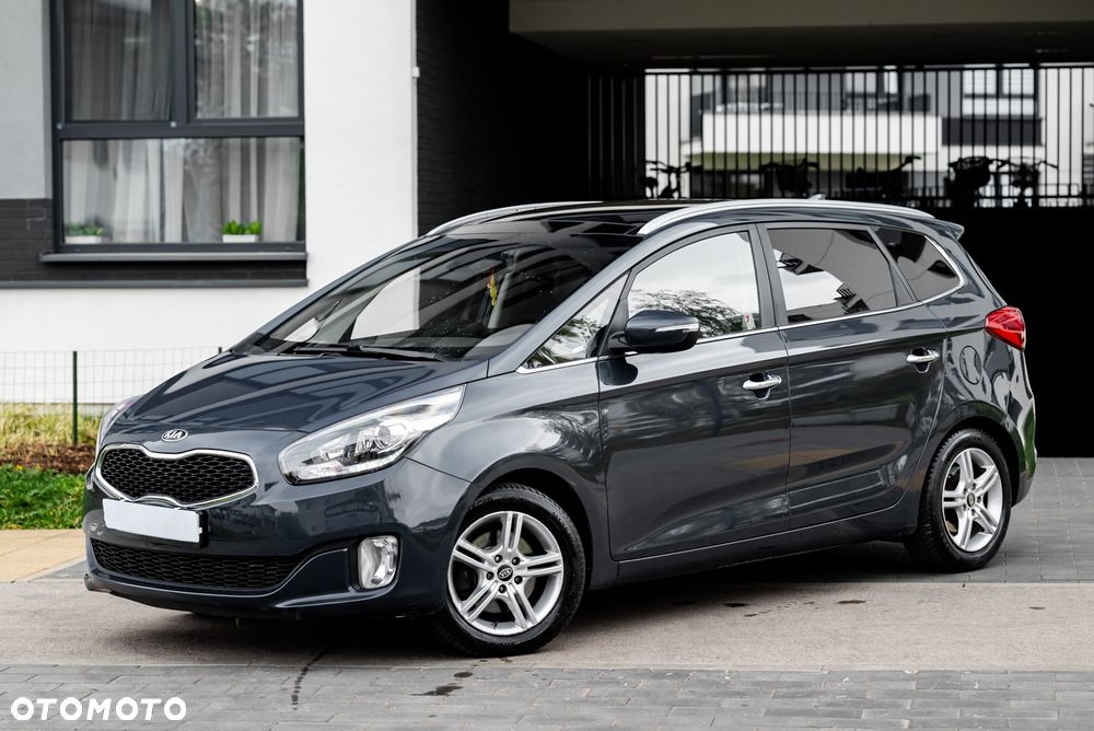 Kia Carens 1.7 CRDi 141 Dream Team Edition - 6