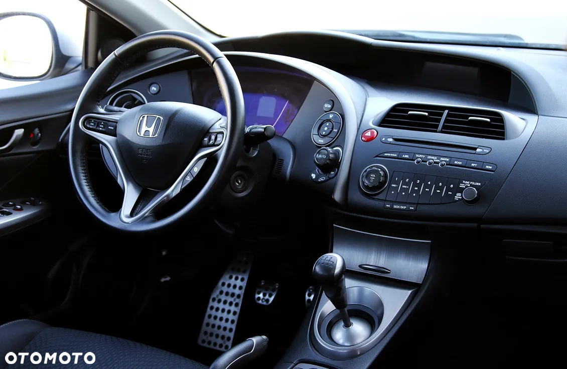 Honda Civic 1.8 Sport - 31
