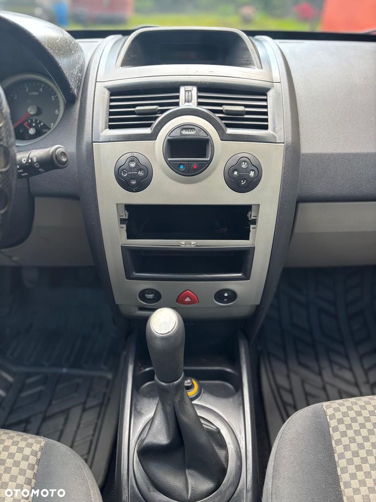 Renault Megane - 2