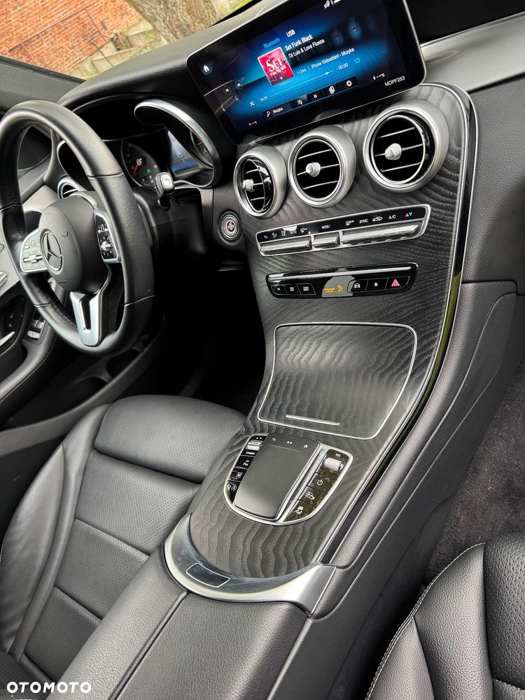 Mercedes-Benz GLC 300 4Matic 9G-TRONIC Exclusive - 16