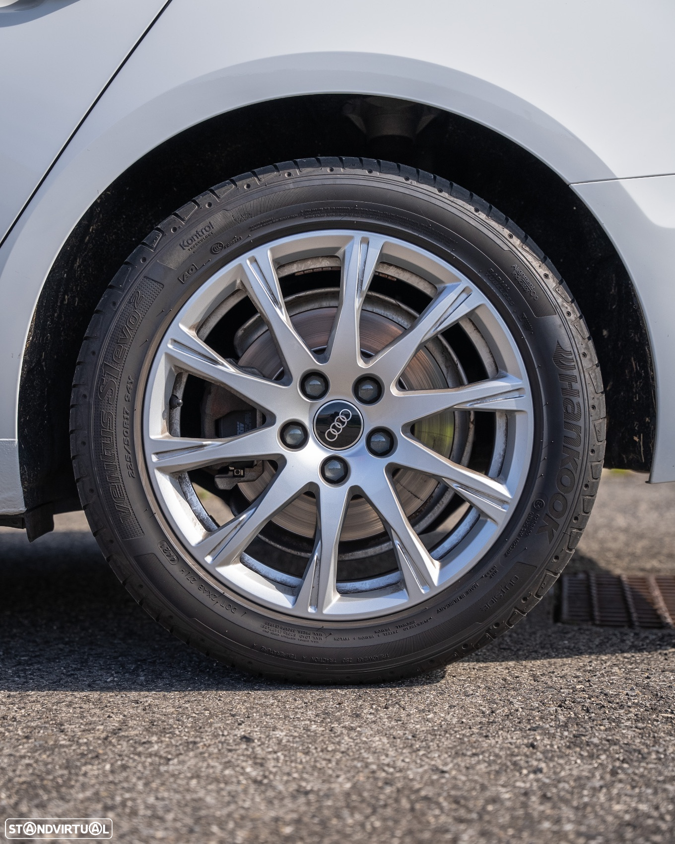 Audi A4 40 TFSI S tronic advanced - 40