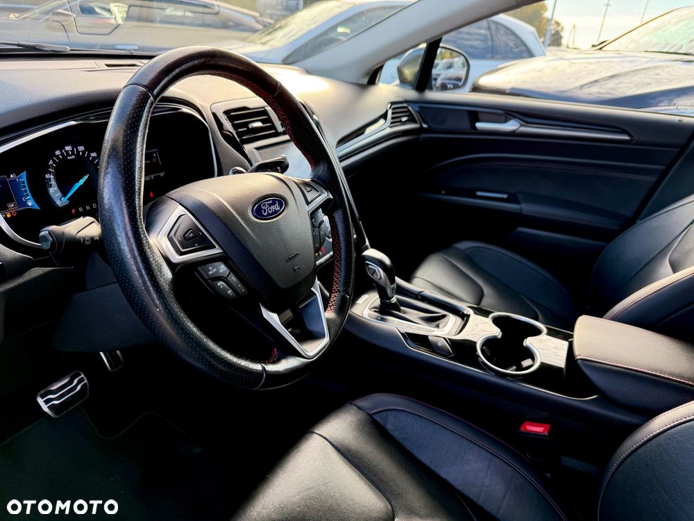 Ford Mondeo - 25