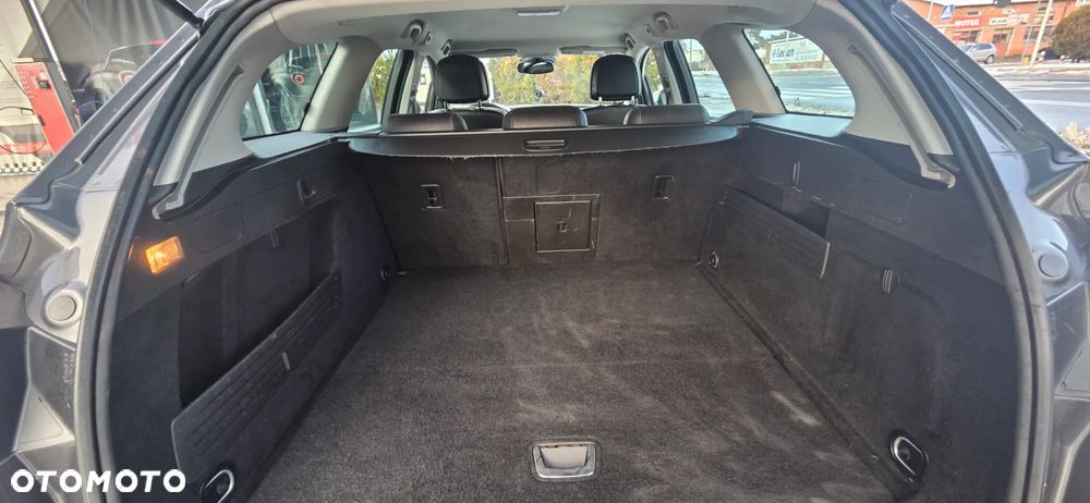 Opel Astra 1.4 Turbo Edition - 32