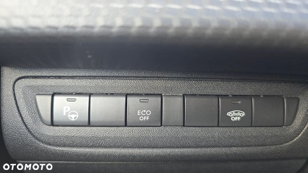 Peugeot 2008 1.2 Pure Tech GPF Allure S&S - 27