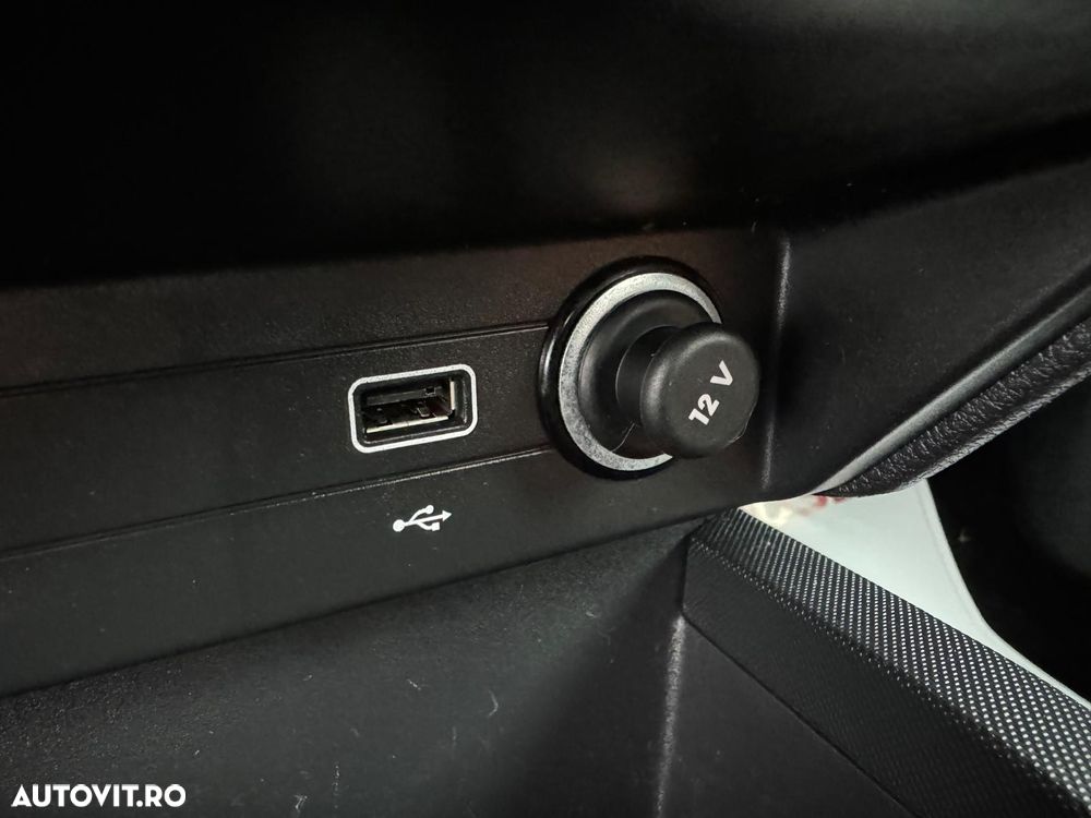 Skoda Fabia 1.0 TSI Ambition - 21