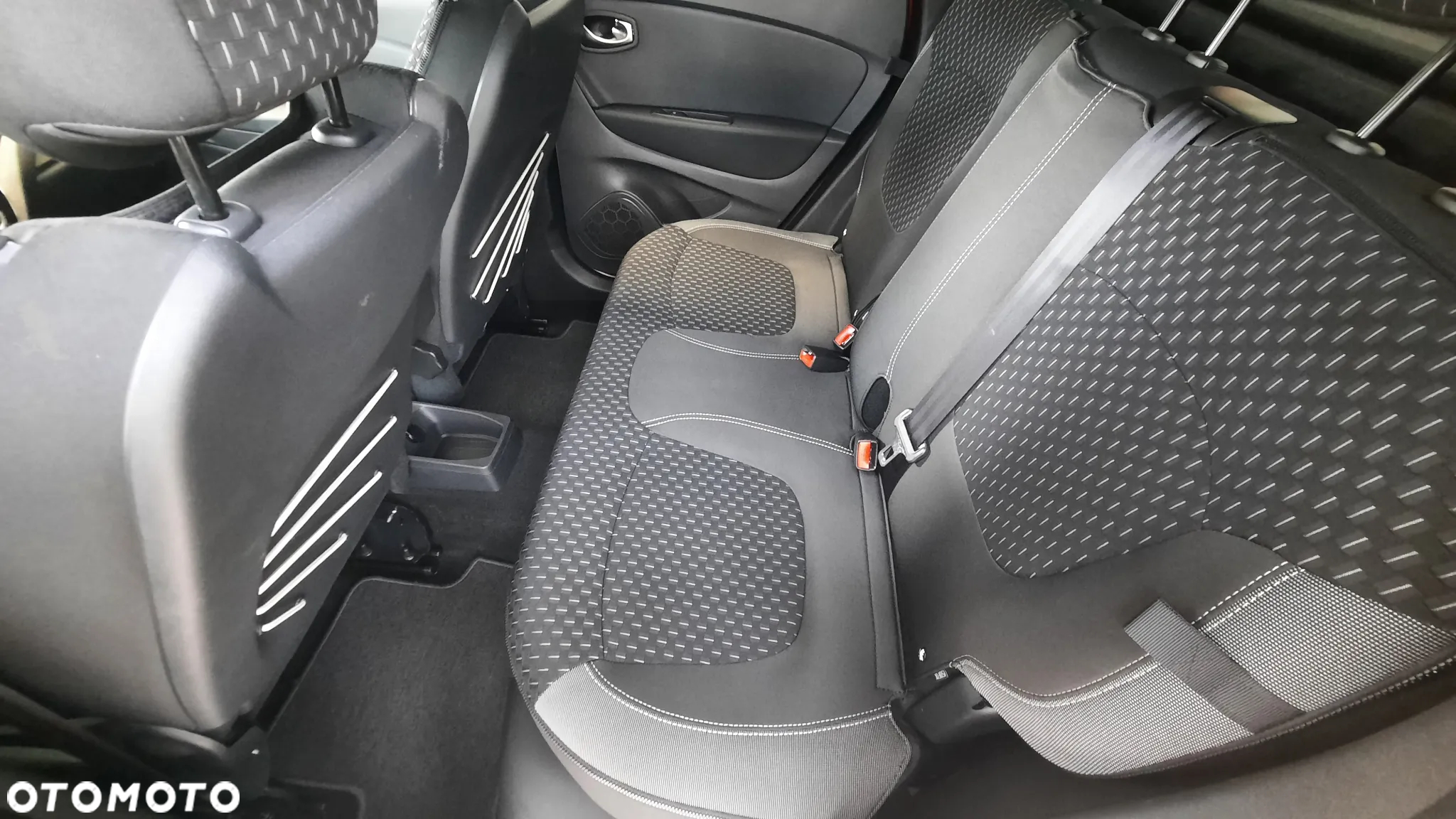 Renault Captur TCe 130 GPF COLLECTION - 12