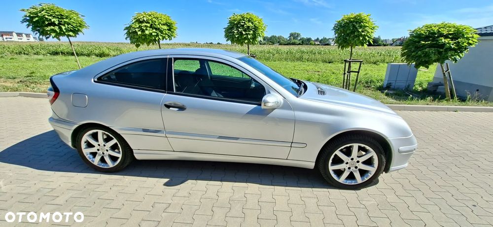 Mercedes-Benz Klasa C 180 Kompressor - 9