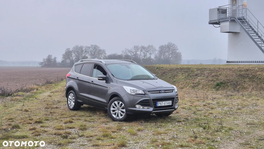 Ford Kuga - 1