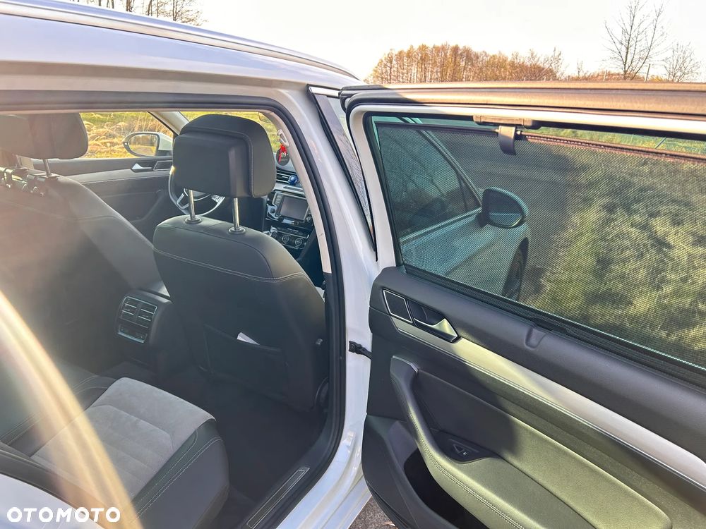 Volkswagen Passat 2.0 TDI SCR Highline - 18