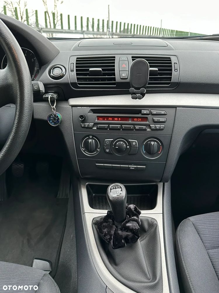 BMW Seria 1 118i - 13