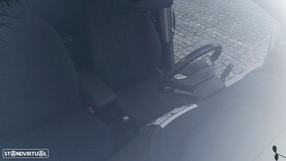 Toyota Yaris 1.0 VVT-i Comfort+AC+VSC - 56