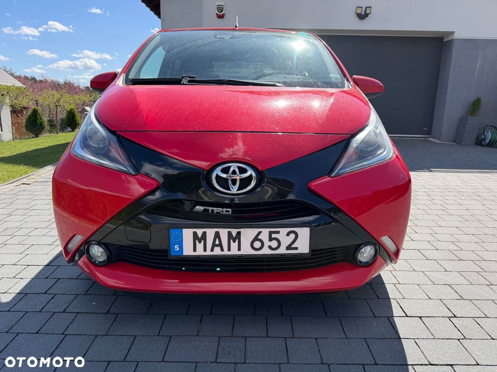 Toyota Aygo x-play touch - 3