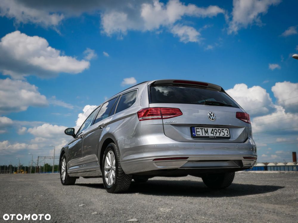 Volkswagen Passat 2.0 TDI SCR DSG Highline - 3