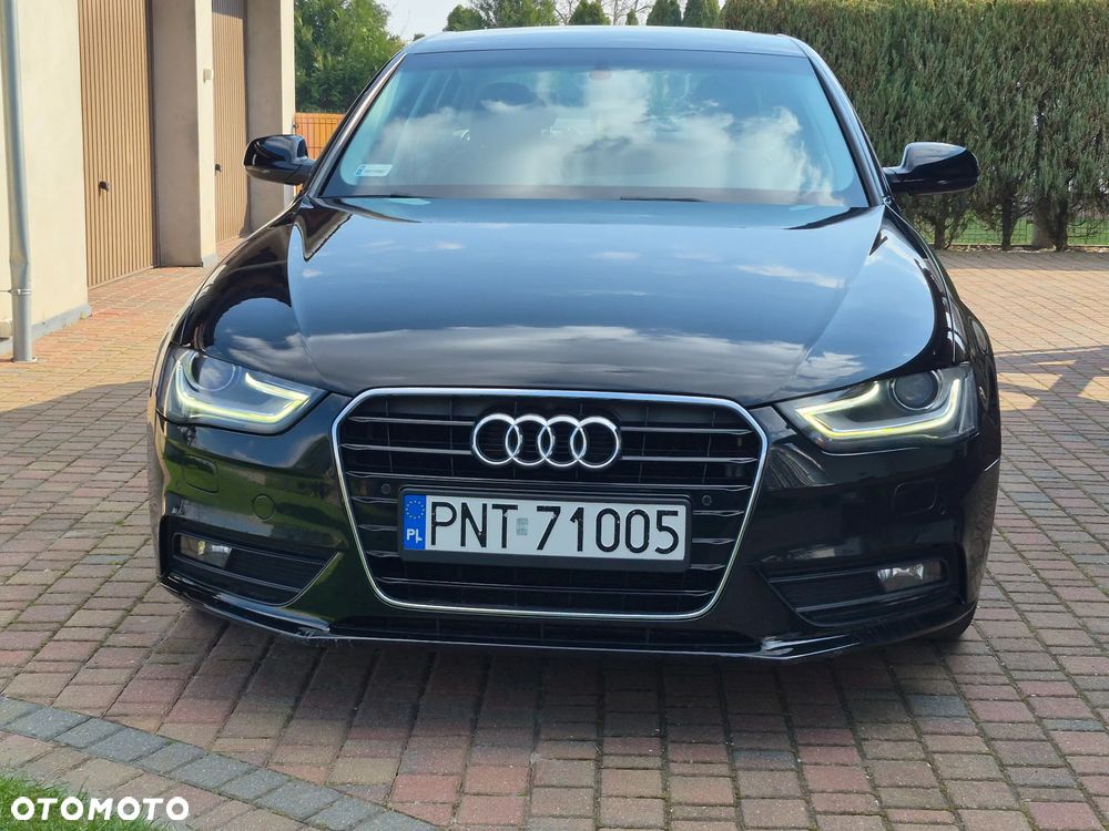 Audi A4 Limousine - 17