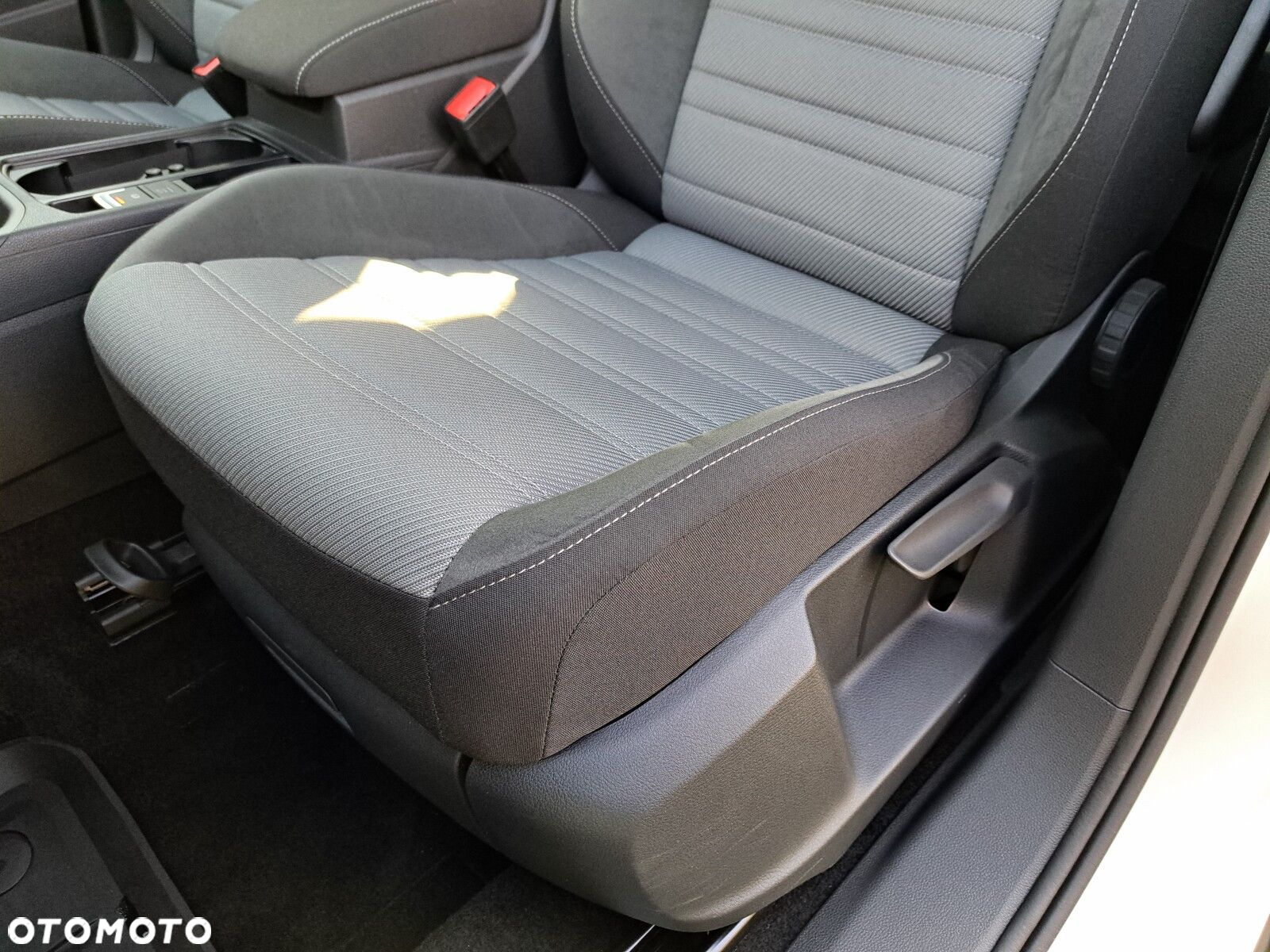 Volkswagen Touran 1.5 TSI EVO Highline DSG - 20