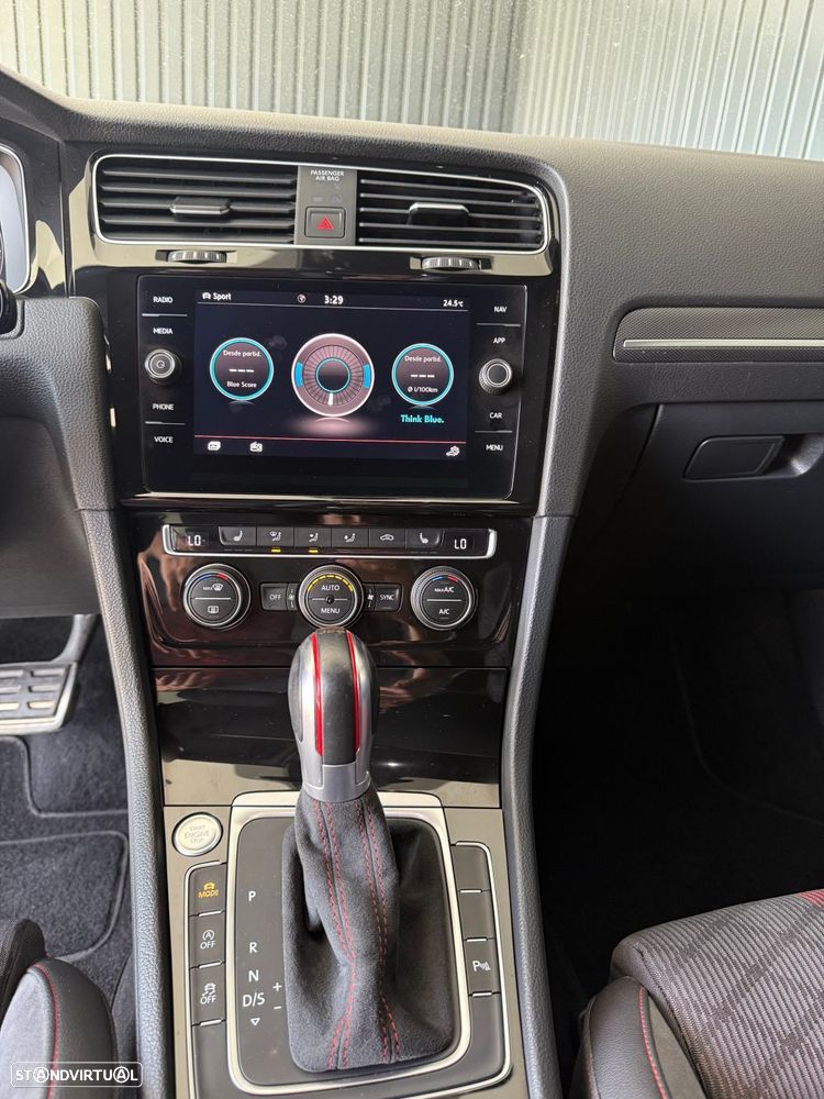 VW Golf GTI TCR 2.0 TSI OPF DSG - 10