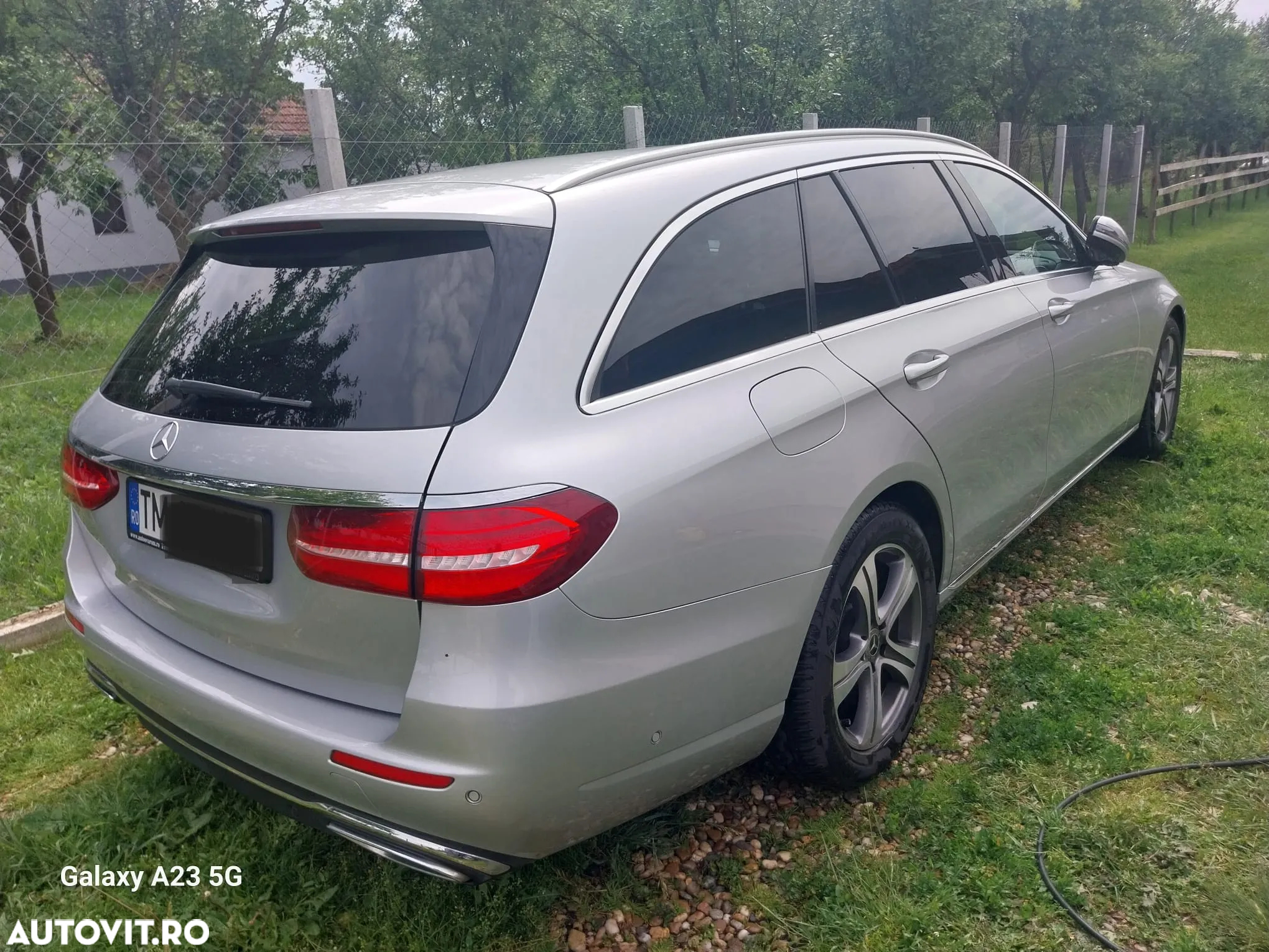 Mercedes-Benz E 200 d T 9G-TRONIC Avantgarde - 3