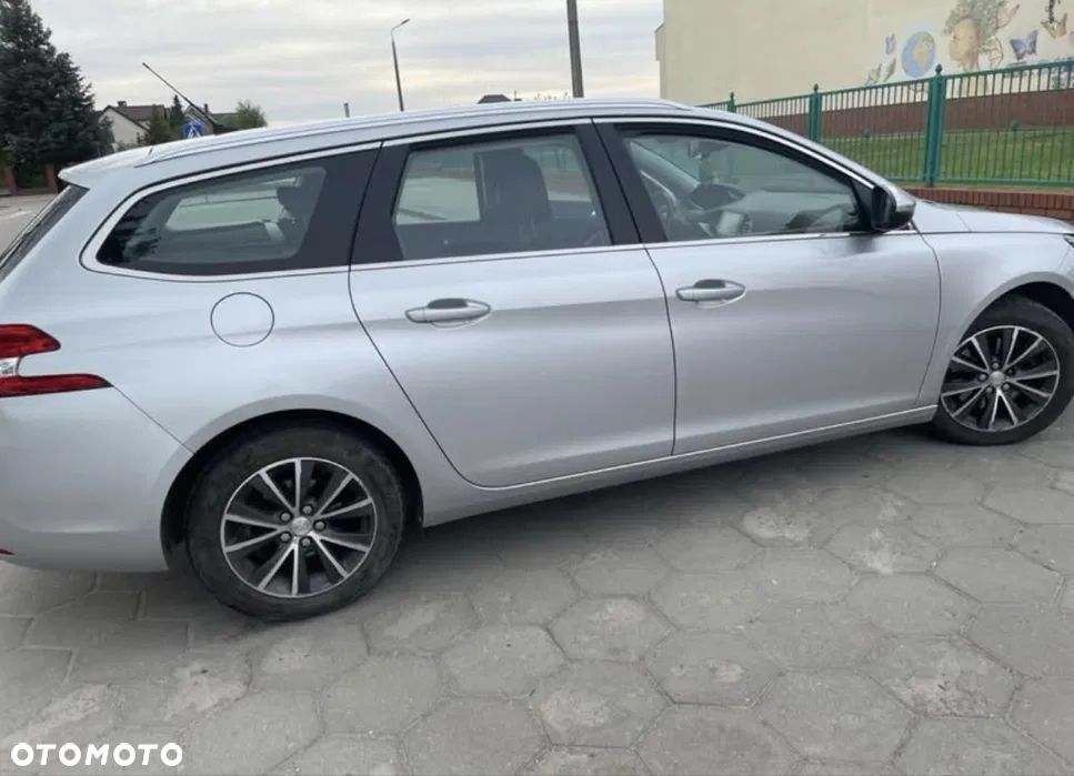 Peugeot 308 2.0 Blue HDi Allure S&S - 4