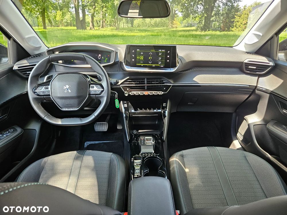 Peugeot 208 - 7