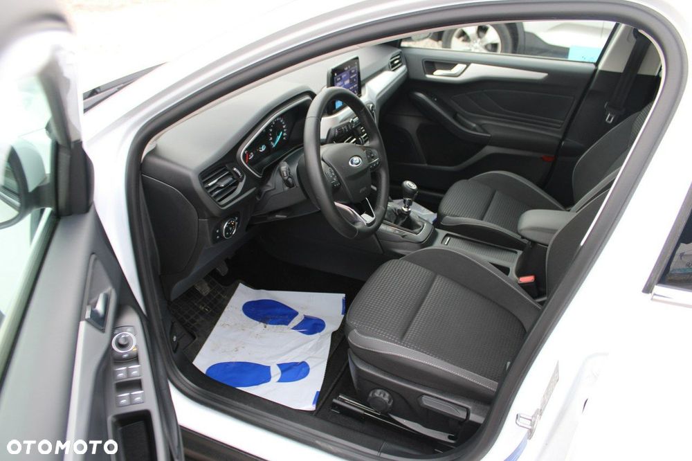Ford Focus - 17