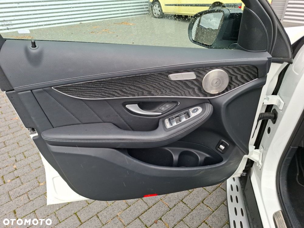 Mercedes-Benz GLC 200 mHEV 4-Matic AMG Line - 11