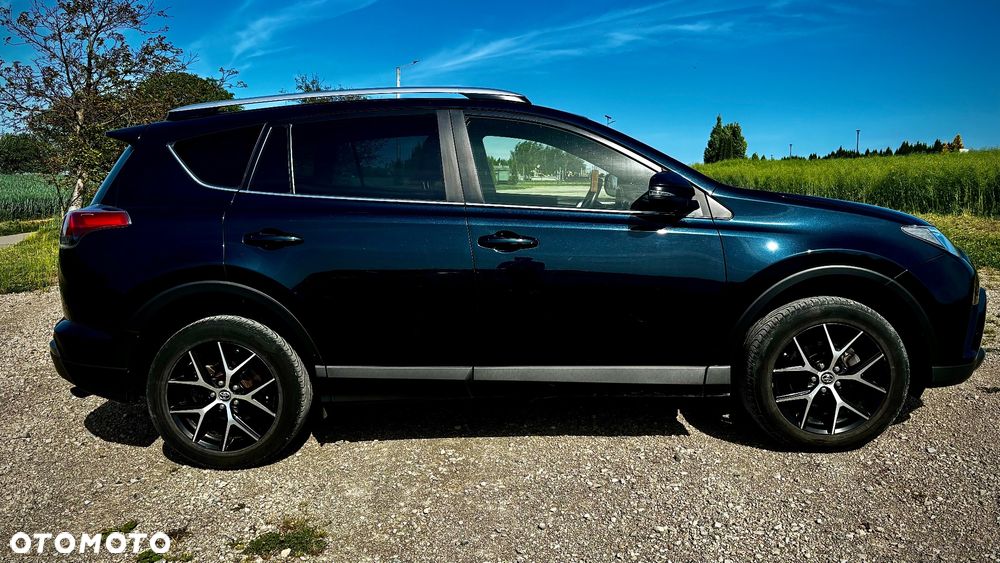 Toyota RAV4 2.0 D-4D Premium 4x2 - 7