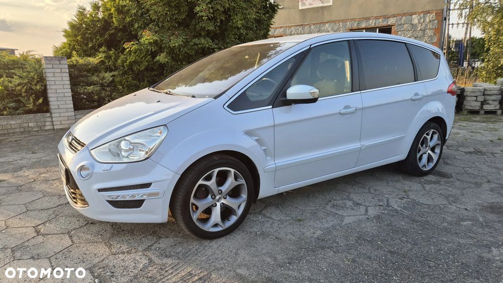 Ford S-Max - 36