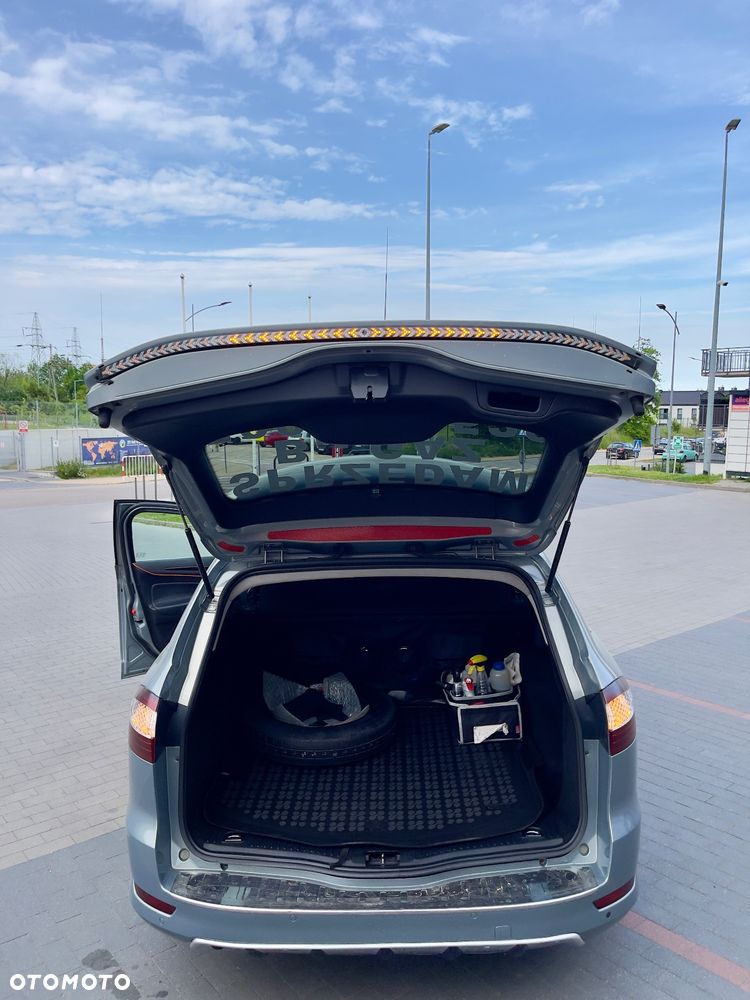Ford Mondeo 2.0 Ghia - 5