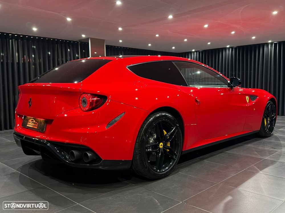 Ferrari FF - 9