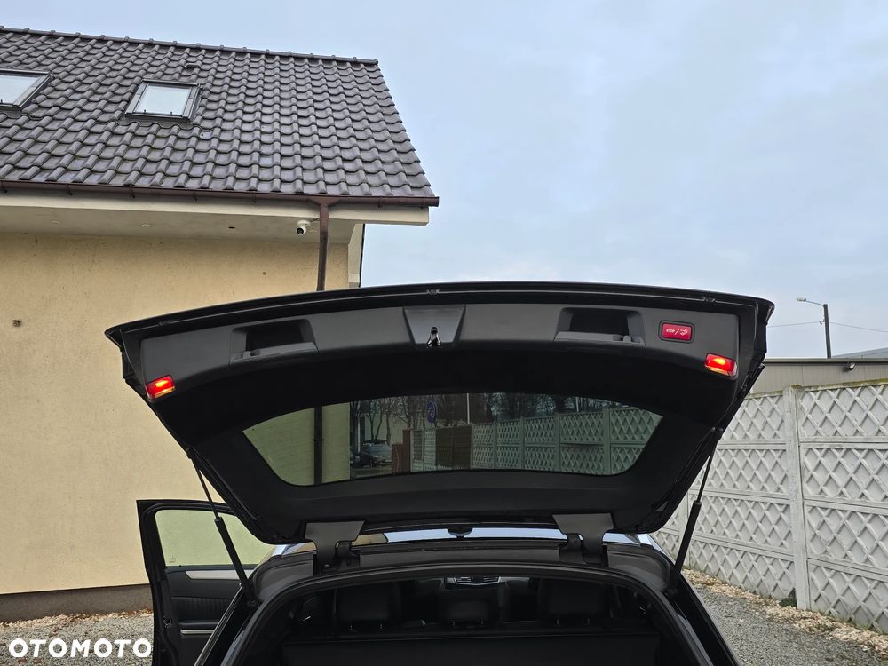Mercedes-Benz Klasa E 350 CDI DPF 4Matic BlueEFFICIENCY 7G-TRONIC Avantgarde - 29