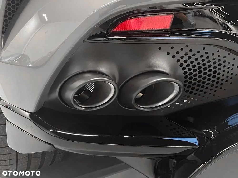 Aston Martin DBX707 - 11