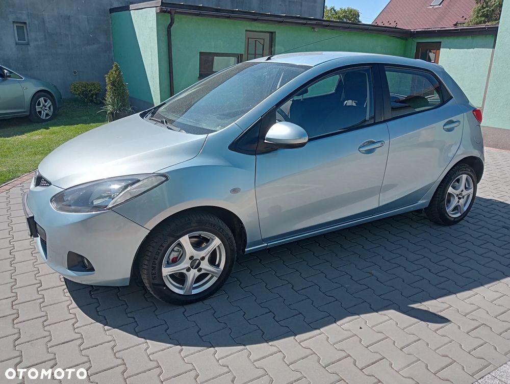Mazda 2 - 5